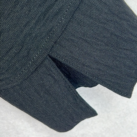 Nina Leonard Notched Neck Tunic Women’s Sz S Black Textured Polyester Knit - Picture 8 of 12